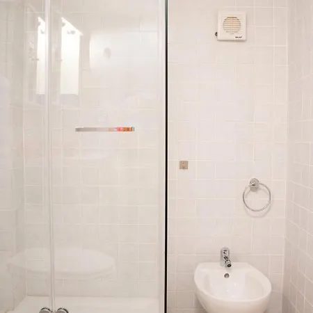 Apartment Tom *